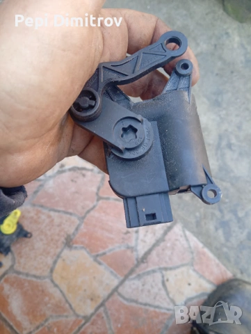 Моторче клапи климатик парно Audi A3 Golf Vw  0132801341, снимка 5 - Части - 53776058