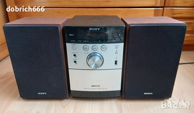 Аудио уредба Sony USB CD FM Aux диск флашка радио с тонколони