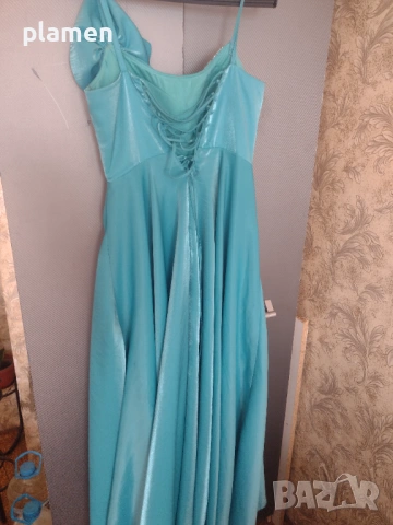 Бална рокля 