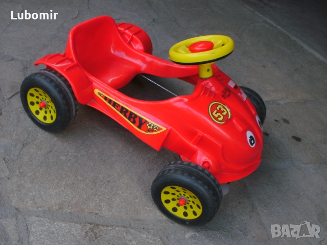 Детски управляем спортен автомобил - за деца от 2 до 4 год !, снимка 3 - Детски велосипеди, триколки и коли - 53995951