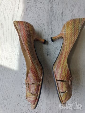 Дамски сандали Stuart Weitzman, снимка 7 - Сандали - 45961342