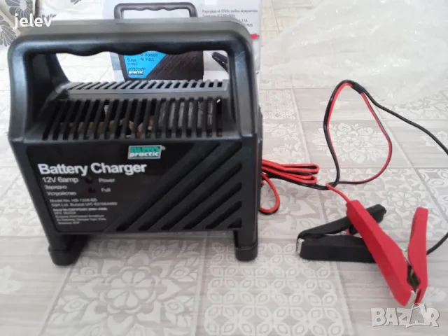 Зарядно устройство за акумулатори 6/12 V