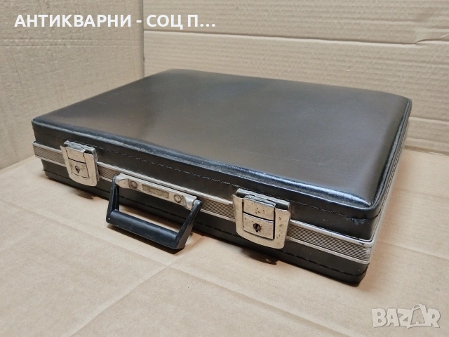 Старо Соц Българско Дипломатическо Куфарче. / НОМЕР 1557., снимка 2 - Антикварни и старинни предмети - 53661283