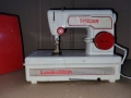 Малка шевна машина Singer Lockstitch, снимка 1