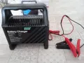 Зарядно устройство за акумулатори 6/12 V, снимка 1