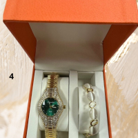 Подаръчен комплект часовник и гривна с кристали , снимка 4 - Дамски - 45011628