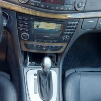 Mercedes-Benz E 320, снимка 6 - Автомобили и джипове - 45856420