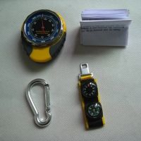 Барометров висотомер BKT381 барометър, термометър и компас, снимка 1 - Други инструменти - 45477002