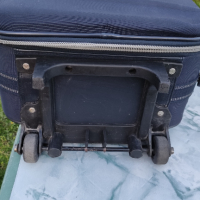 Bonny твърд куфар с две колелца и телескопична дръжка, снимка 5 - Куфари - 44996883
