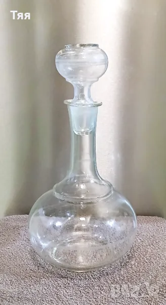 Стъклена гарафа , снимка 1