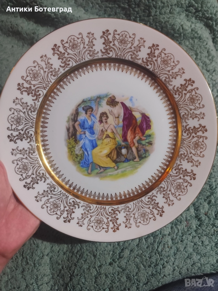 Порцеланови чинии Чехословакия , снимка 1