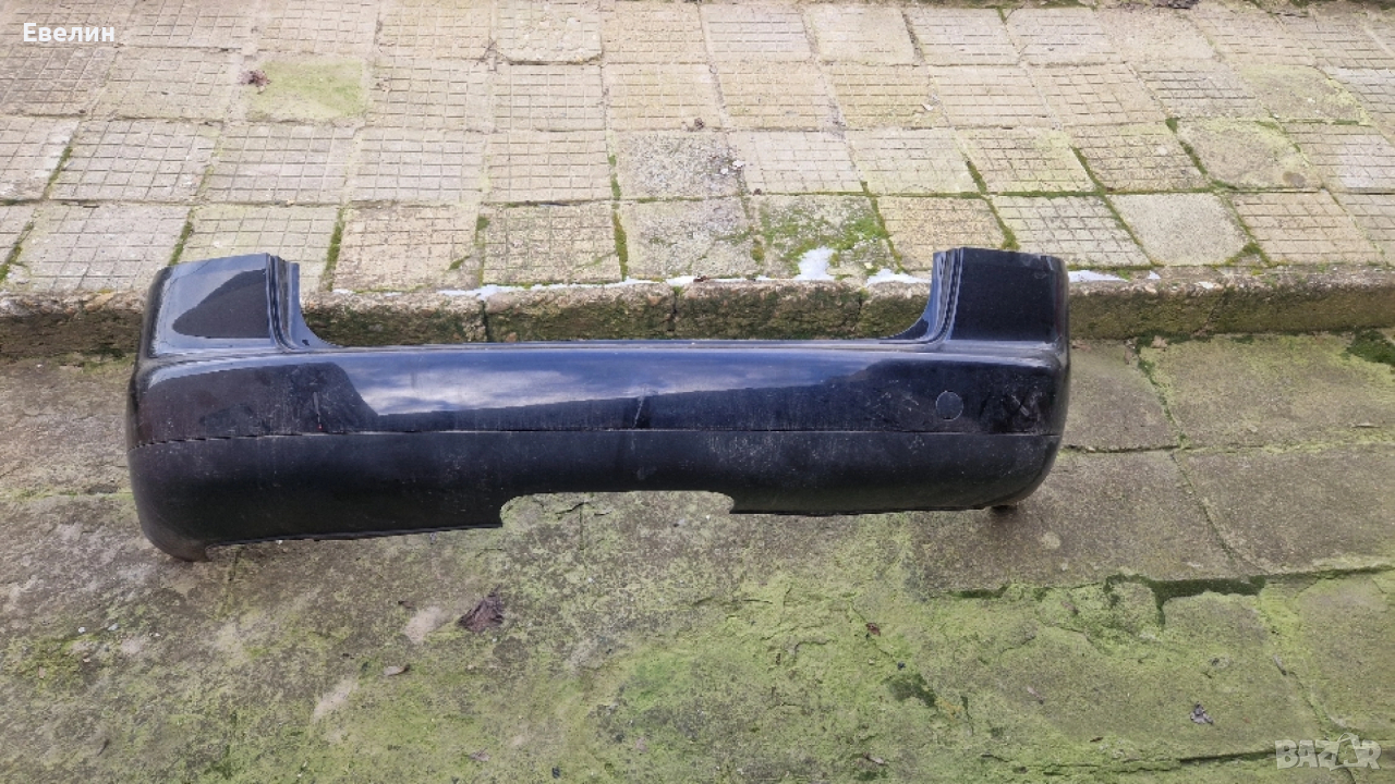 черна задна броня VW Touran 2006г, снимка 1