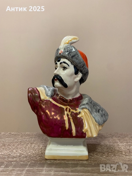 Бюст на Богдан Хмелницки, снимка 1