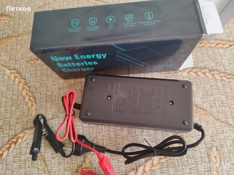 Зарядно за акумулатори 12V 10А , снимка 1