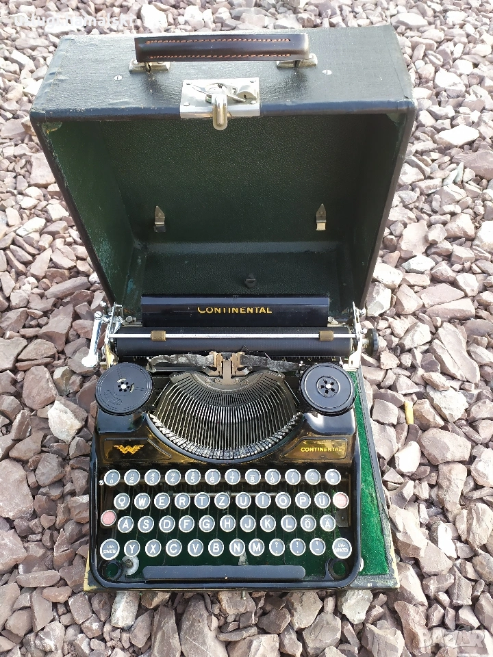 Стара пишеща машина Continental , снимка 1