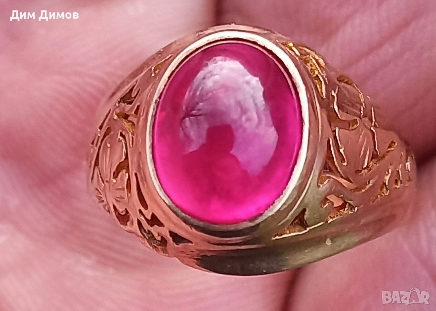 Много стар 21к чисто злато със истински рубин корунд,размер 59., снимка 1