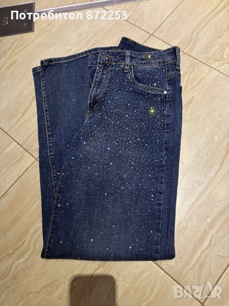 Нови дамски дънки с камъчета, снимка 1