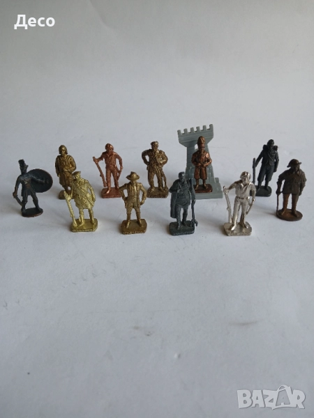 Kinder стари фигурки войници., снимка 1