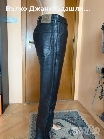 Кожен дамски панталон Levi's, снимка 4 - Панталони - 54067792