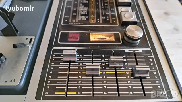 Грундиг комбо, снимка 14 - Ресийвъри, усилватели, смесителни пултове - 50128934