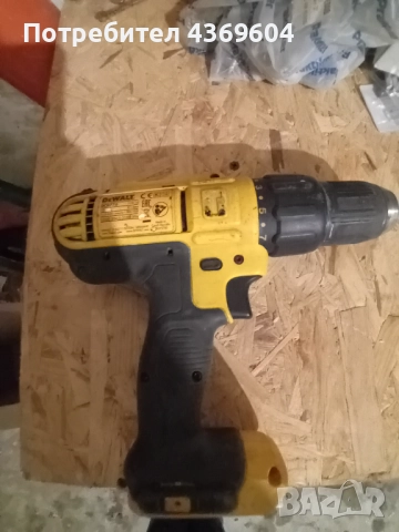 Винтоверт Dewalt DCD776 само боди, снимка 3 - Винтоверти - 51860008
