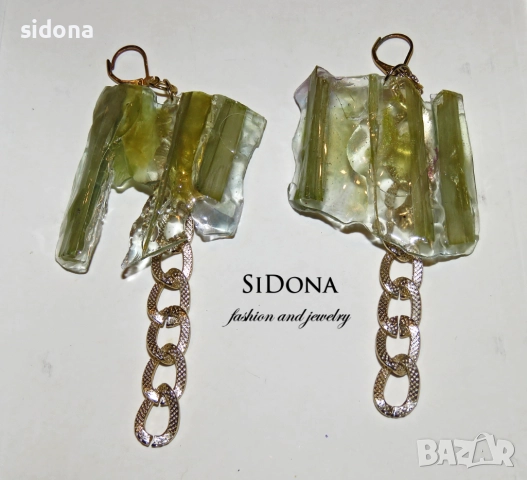 Бижута от смола SiDona fashion&jewelry, снимка 2 - Колиета, медальони, синджири - 38089205