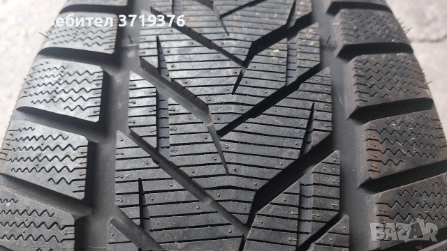 Нова зимна гума 245 35 21 Vredestein един брой , снимка 2 - Гуми и джанти - 53626998