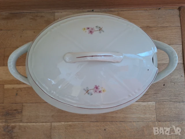 Порцеланов супник, снимка 4 - Прибори за хранене, готвене и сервиране - 51030488