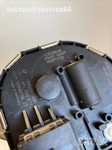Мотор за преден десен чистач за Peugeot 5008 1.6 HDI (2012) 1397220577, снимка 2 - Части - 53744450