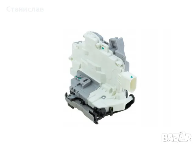 Audi A3 8V Брава за задна дясна врата 