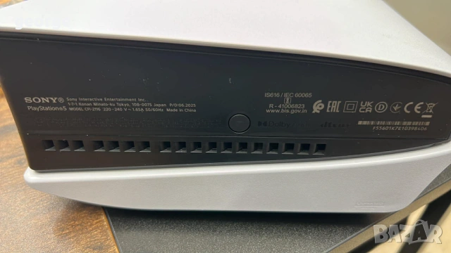 Sony Playstation 5 1TB с 2 джойстика, зарядна станция, 2 игри и всички кабели., снимка 9 - PlayStation конзоли - 54269377