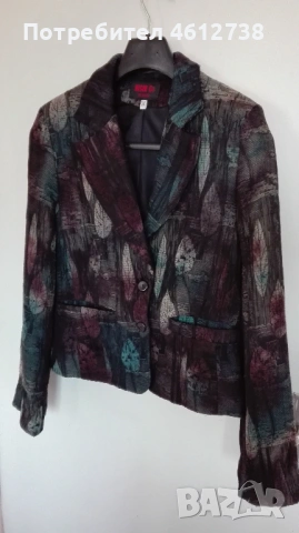 Две нови дамски сака , снимка 9 - Сака - 53244185