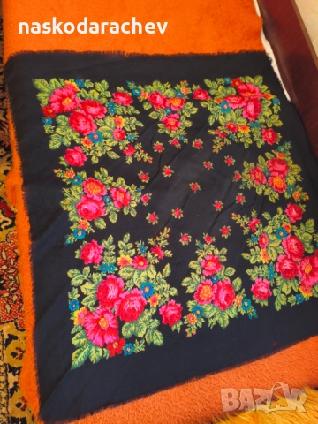 Дамски шал - забрадка ретро, снимка 3 - Шалове - 51692213