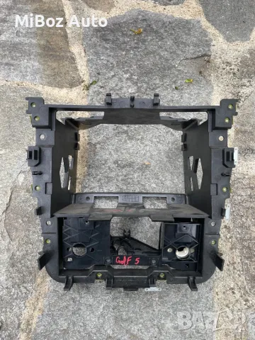 Централна конзола Фолксваген Голф 5 VW Golf