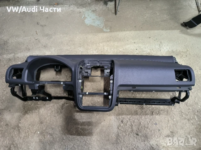 Арматурно табло за Голф 5 Volkswagen Golf 5 1K1858296