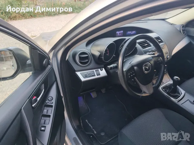 Mazda 3. 1.6 бензин , снимка 5 - Автомобили и джипове - 47341022