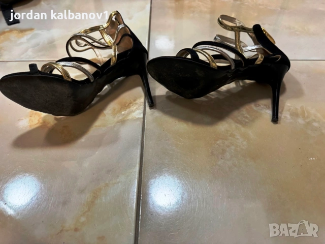 Подарявам - дамски официялни и елегантни обувки на ток номер 35 стелка 22см. ток 9см., снимка 3 - Дамски обувки на ток - 53598589