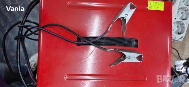 Зарядно за акумулатор , снимка 5 - Аксесоари и консумативи - 52649601