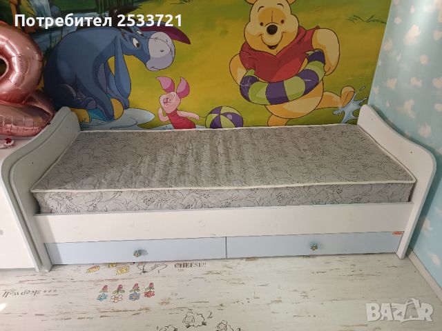 Детско легло с бюро скрин и голям гардероб , снимка 2 - Мебели за детската стая - 45596814