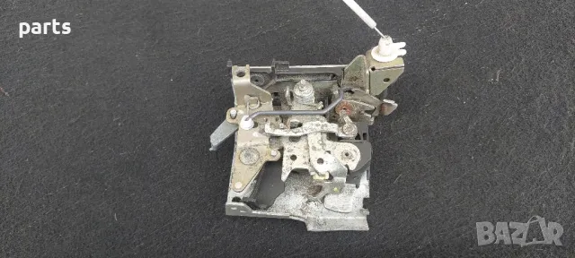 Предна Дясна Брава - Ключалка Ауди A3 8L (2)
- 8L1837016, снимка 5 - Части - 49820288