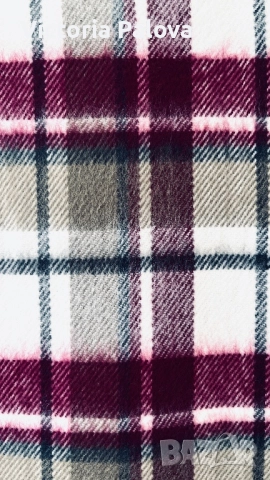 Стилен шал в класическо каре SOFTER THAN CASHMERE , снимка 3 - Шалове - 52806835