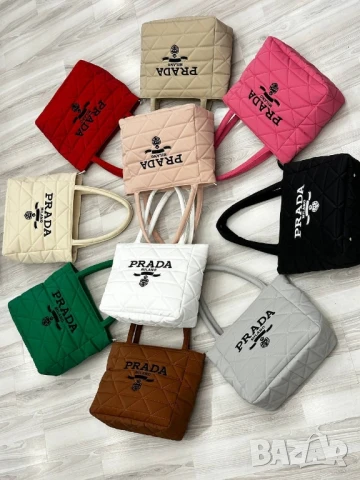 чанти prada , снимка 4 - Чанти - 51423813