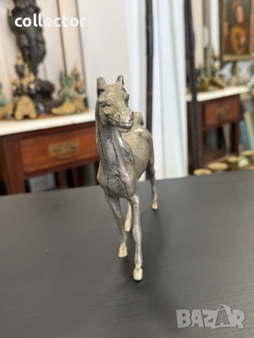 Бронзова фигура на арабски кон. №8058, снимка 4 - Антикварни и старинни предмети - 54050856
