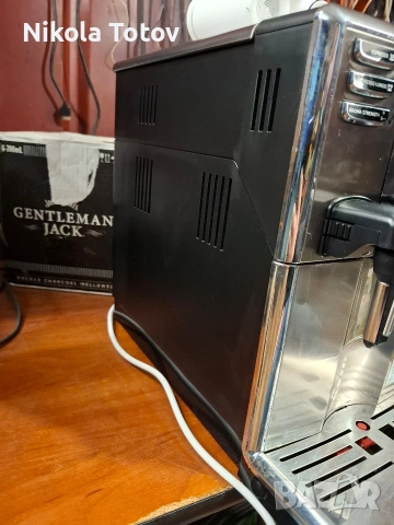 Продава се кафе машина Saeco incanto, снимка 4 - Кафемашини - 53502188