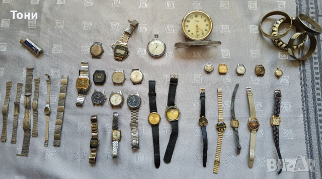 Ретро съкровищница: Колекция японски автоматици и съветски механични часовници“
