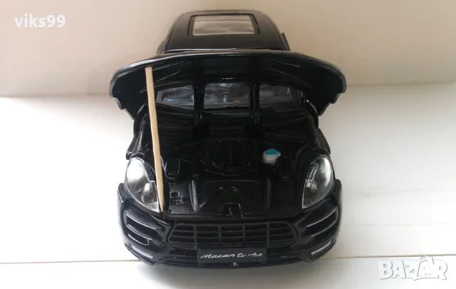 Метална количка Bburago Porsche Macan Мащаб 1:24, снимка 7 - Колекции - 49528881