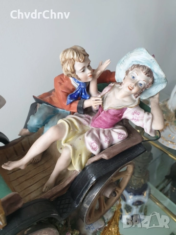 Capodimonte скулптура 45см/Каподимонте стара голяма порцеланова фигура-композиция/карета-любовници, снимка 6 - Статуетки - 52571683
