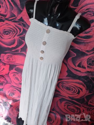 Мръсно бяла дълга лятна рокля с дървени копчета М , снимка 3 - Рокли - 46217262