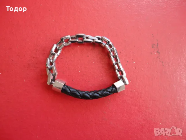 Страхотна гривна от кожа и стомана , снимка 4 - Гривни - 49613873