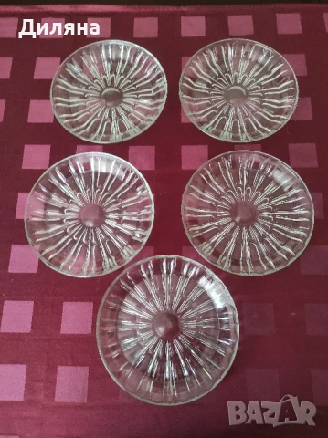 5 бр дебелостенни стъклени чинии и 6 бр тънкостенни